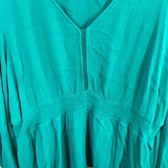 Torrid 4 Solid Emerald Green Gauze Top Smocked Peplum Midi Blouse Long Sleeve R3 - Picture 7 of 12